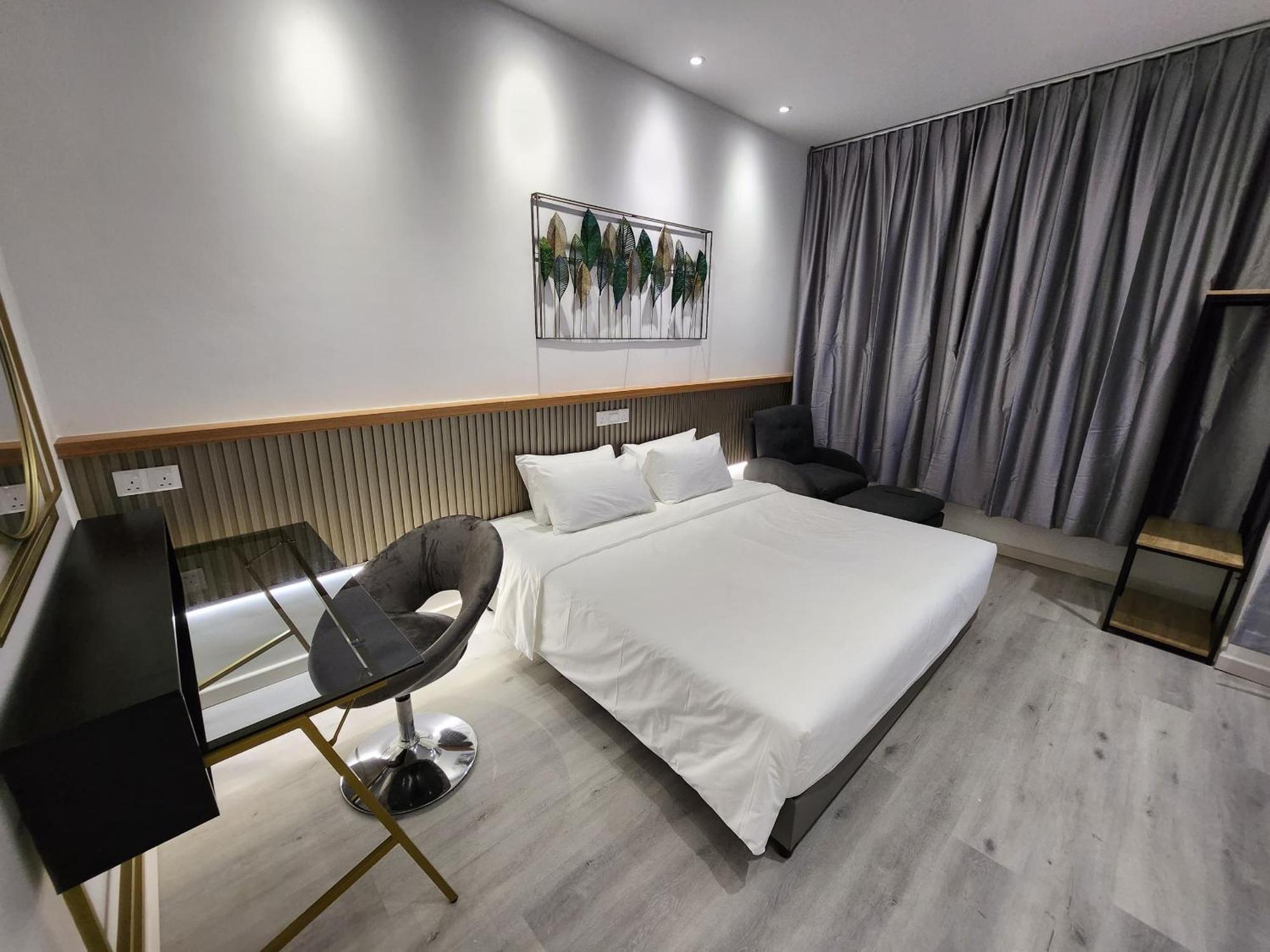 One Point Hotel Кучинг Экстерьер фото