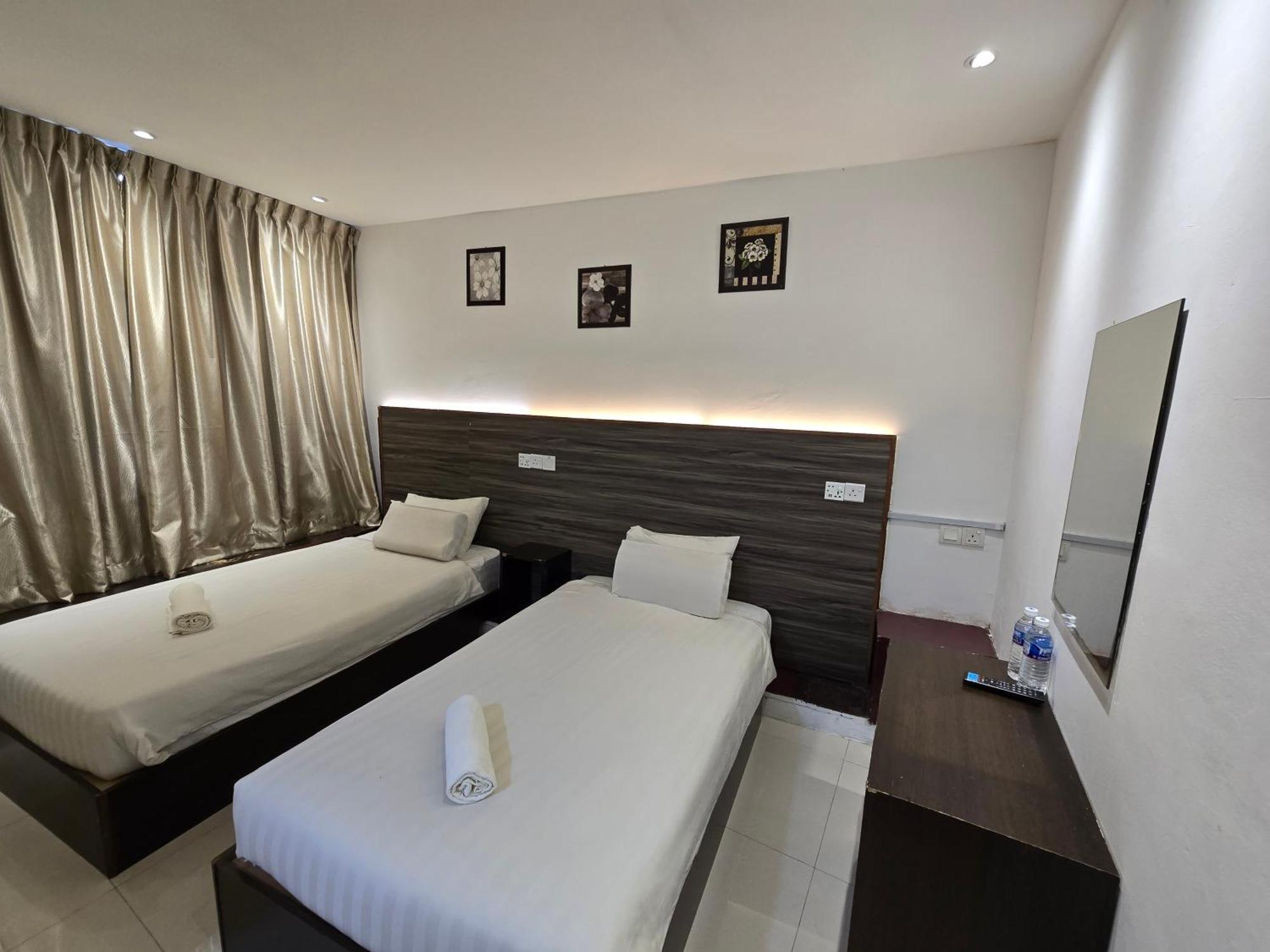 One Point Hotel Кучинг Экстерьер фото