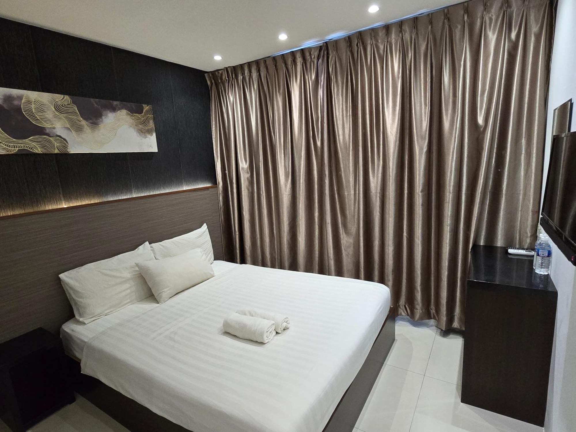 One Point Hotel Кучинг Экстерьер фото