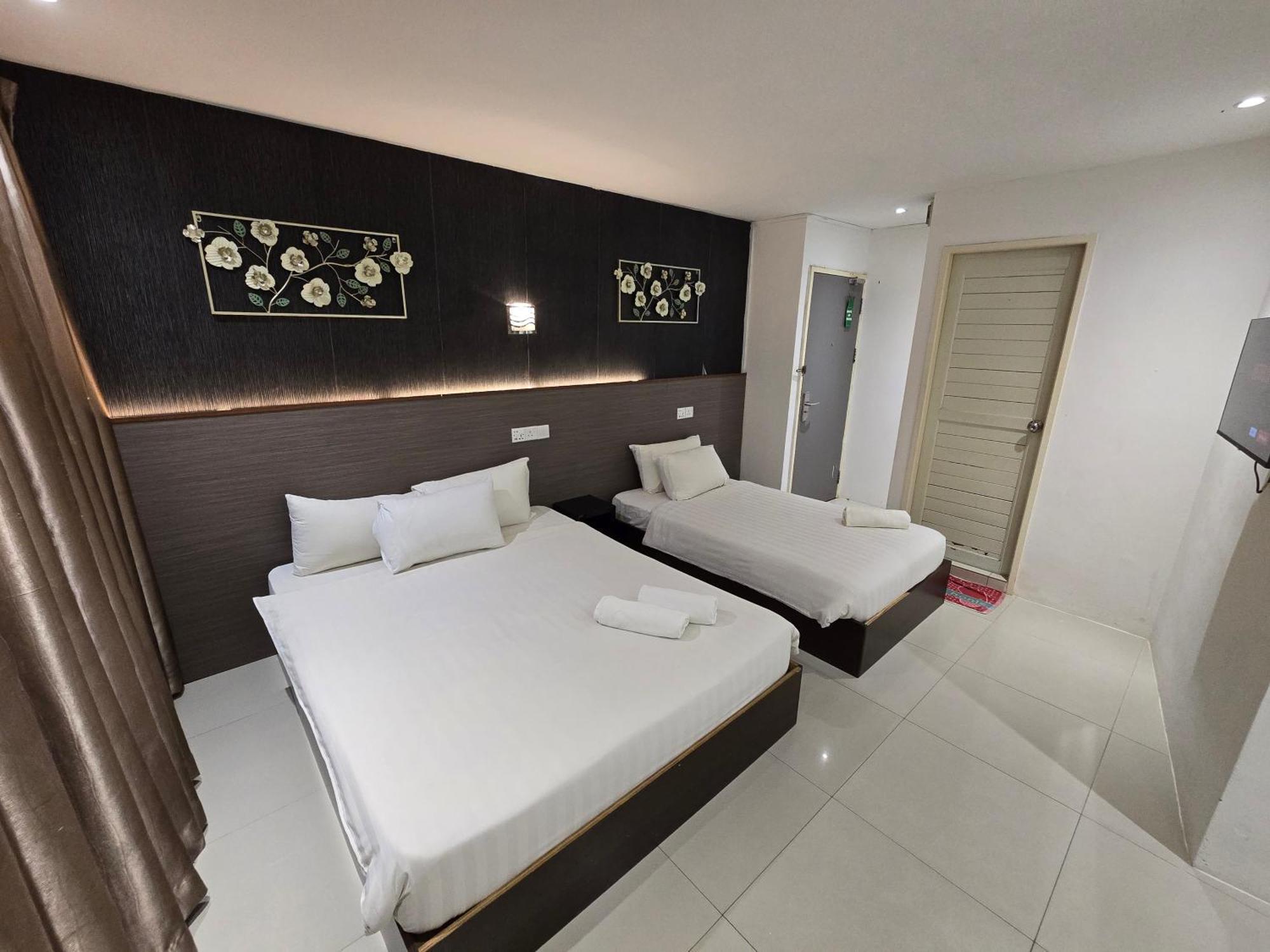 One Point Hotel Кучинг Экстерьер фото