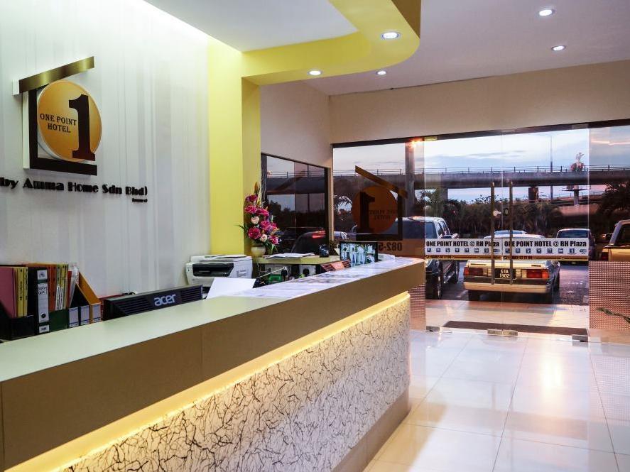 One Point Hotel Кучинг Экстерьер фото
