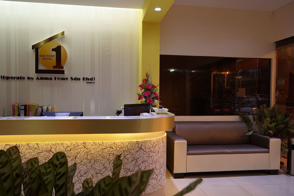 One Point Hotel Кучинг Экстерьер фото