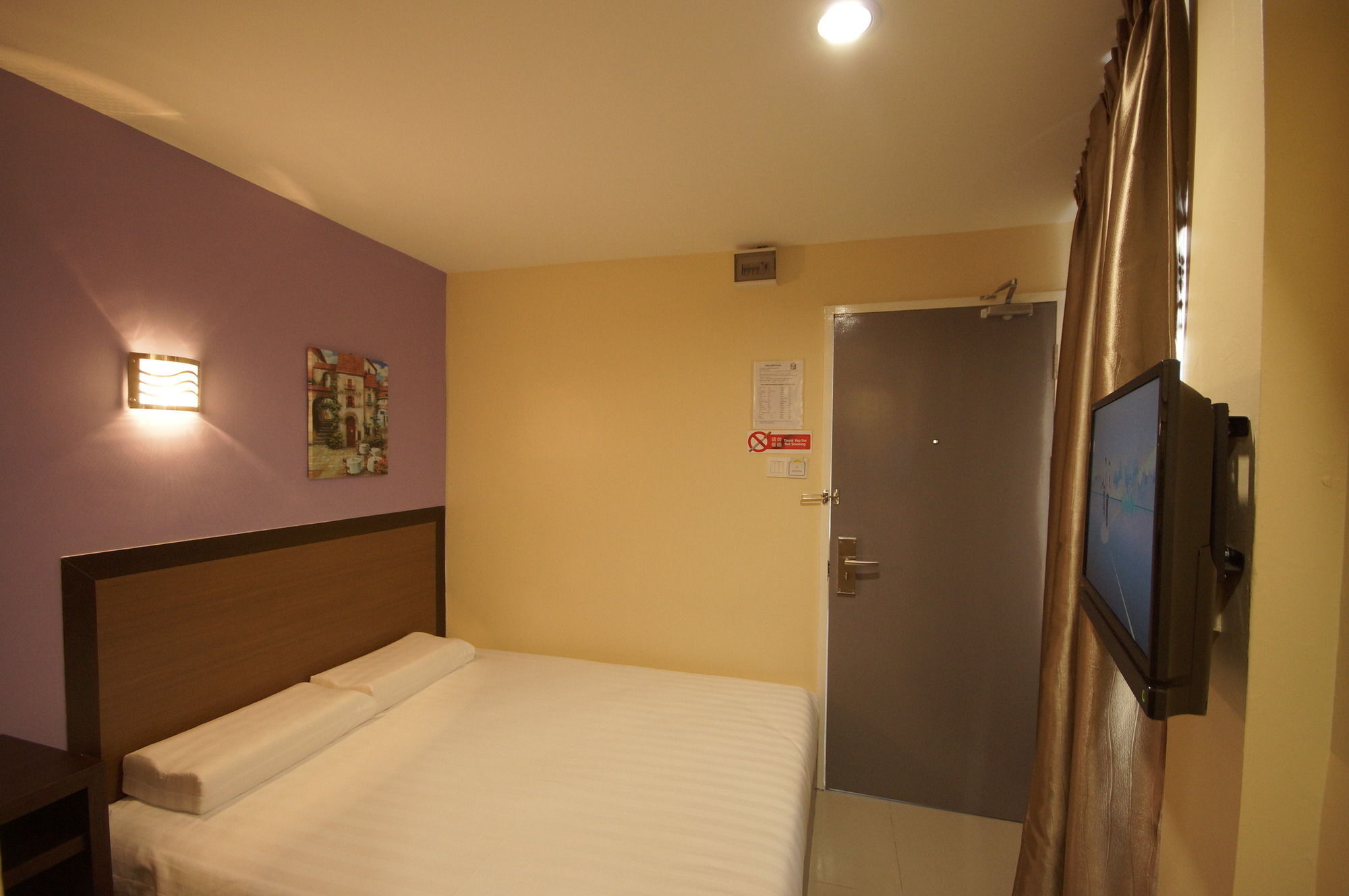 One Point Hotel Кучинг Экстерьер фото